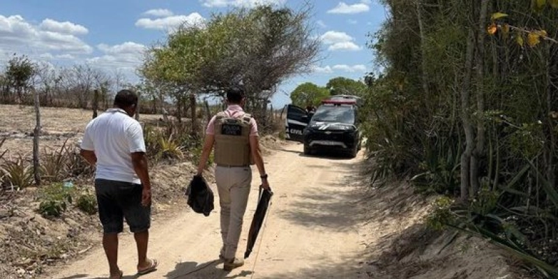 Polícias apreendem menor infrator suspeito de roubar e agredir moradores no interior da PB