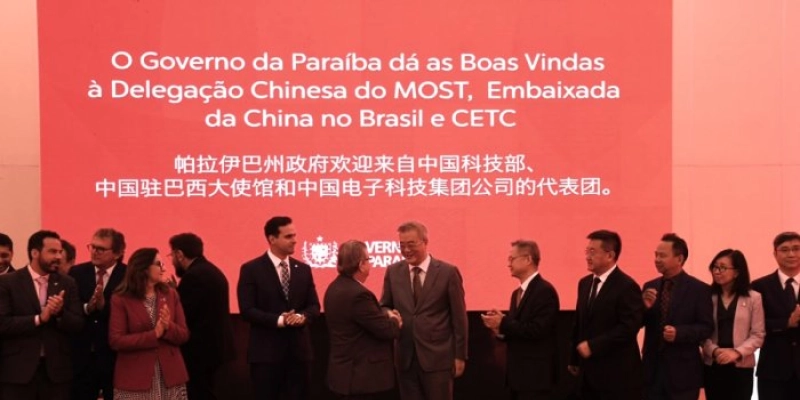João Azevêdo recebe delegação chinesa e celebra acordos de cooperação em ciência e tecnologia