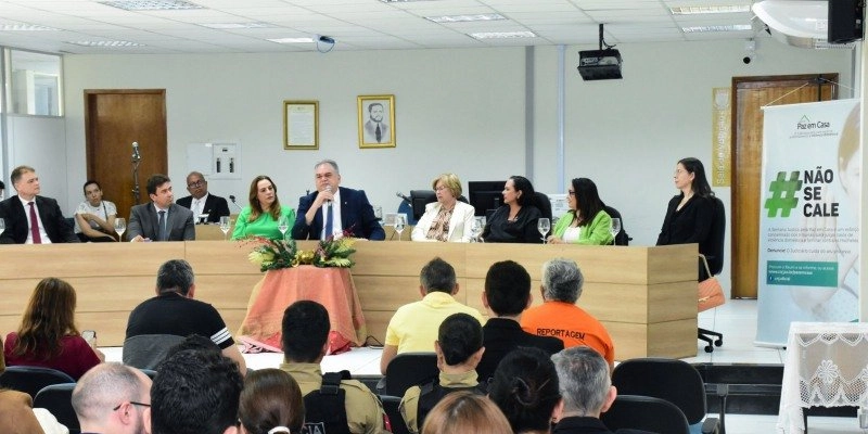 Sousa sedia abertura da Semana da Justiça pela Paz em Casa com serviços, cultura e 143 audiências