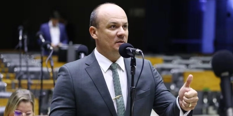 Cabo Gilberto diz que assumirá liderança da oposição em 2026 e intensifica críticas ao governo Lula