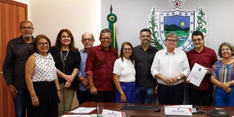 João Azevêdo anuncia atualização do PCCR dos jornalistas e criação do PCCR da Orquestra Sinfônica da Paraíba