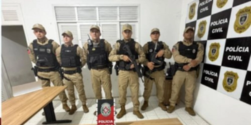 Polícia Militar conduz mulher à Delegacia por tráfico de drogas em Pombal