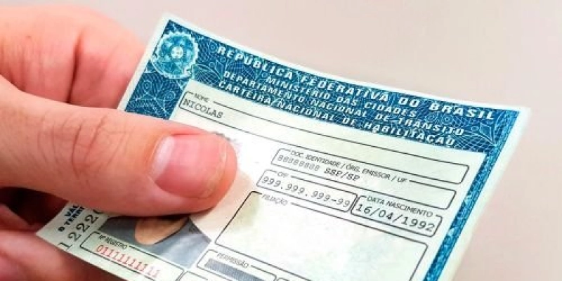 Contran aprova resolução que retira exigência de autoescola para CNH