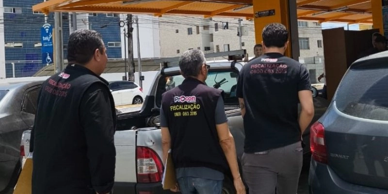 Procon-JP autua 29 estabelecimentos e notifica mais de 50 lojas em balanço final do plantão Black Friday