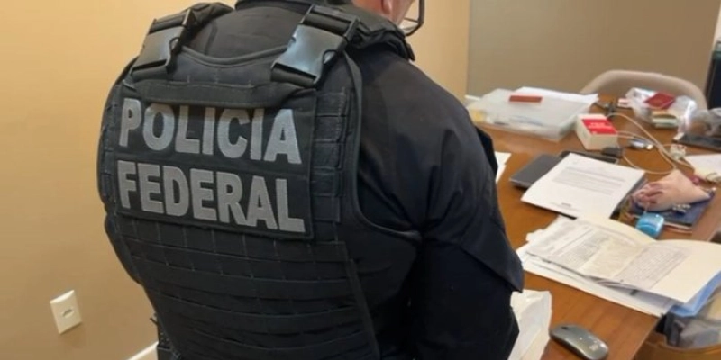 PF deflagra operação contra tráfico de drogas e lavagem de dinheiro