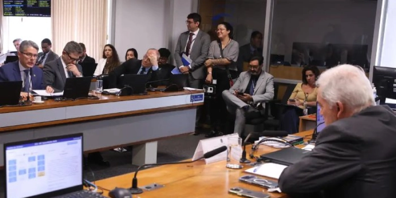 CCJ do Senado adia votação do PL Antifacção para 10 de dezembro
