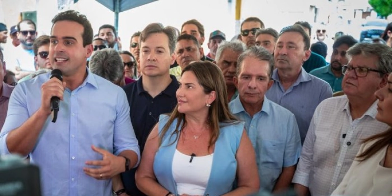 Governador entrega estrada do Gravatá, em São João do Rio do Peixe; obra atende solicitação do deputado Júnior Araújo
