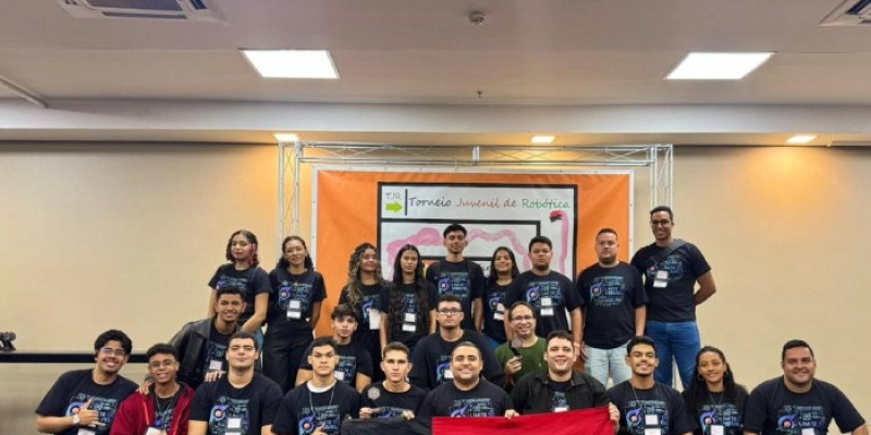 Estudantes paraibanos conquistam troféus em torneio nacional de robótica e garantem vaga em etapa mundial