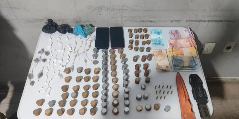 Polícia Militar prende suspeitos e apreende drogas na cidade de Desterro
