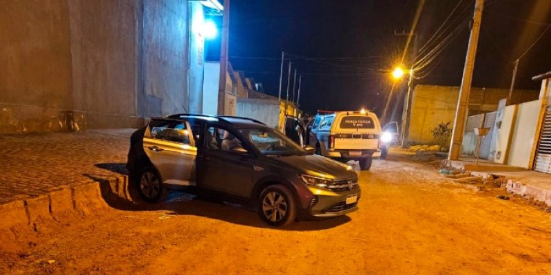Polícia Militar frustra furto em estabelecimento comercial em Nova Floresta, e prende suspeitos