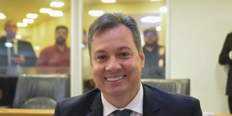 Deputado Júnior Araújo destaca união histórica em Cajazeiras e anuncia novos investimentos do Governo do Estado