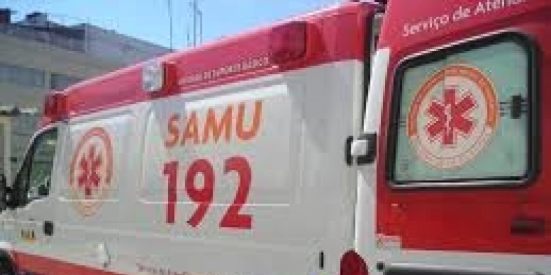 Caminhão tomba na região das Três Lagoas e motorista fica ferido nesta quinta-feira (11)