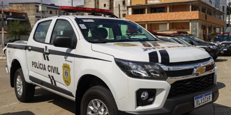 Polícias Civil e Militar prendem empresário que tentou comprar arma de fogo com documentos falsos