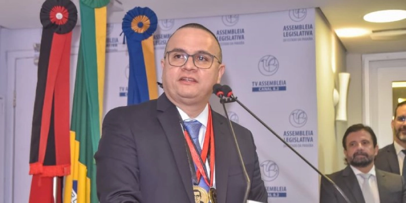 ALPB entrega título de cidadão paraibano ao procurador-Geral do Estado, Fábio Brito