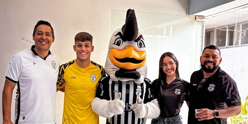 Mascotes de clubes de futebol e basquete levam alegria às crianças no Hospital de Trauma de Campina Grande