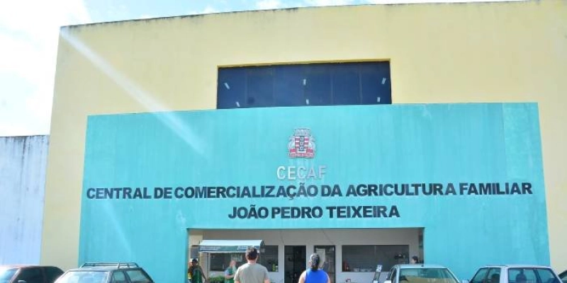Cecaf realiza sorteios e feiras especiais com produtos para ceias de Natal e Ano Novo