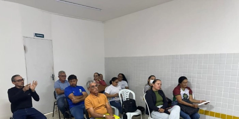 Secretaria de Saúde de Lastro reúne agentes comunitários e reforça ações na atenção básica