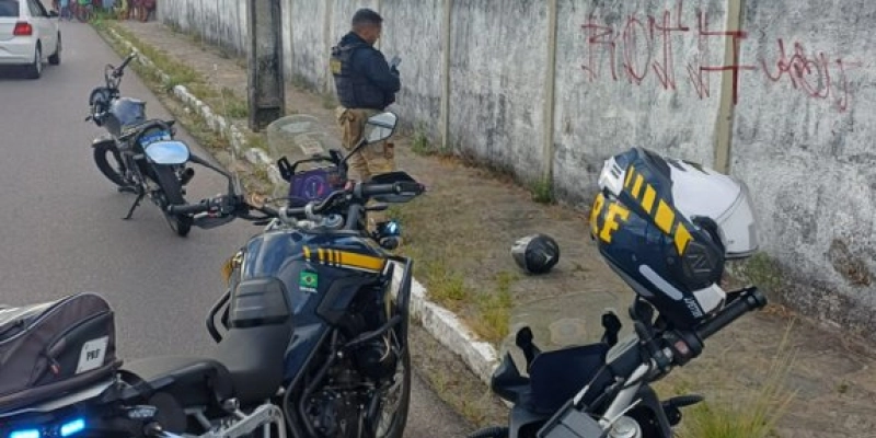 Em menos de 7 horas, PRF apreende duas motos adulteradas e captura foragido da Justiça