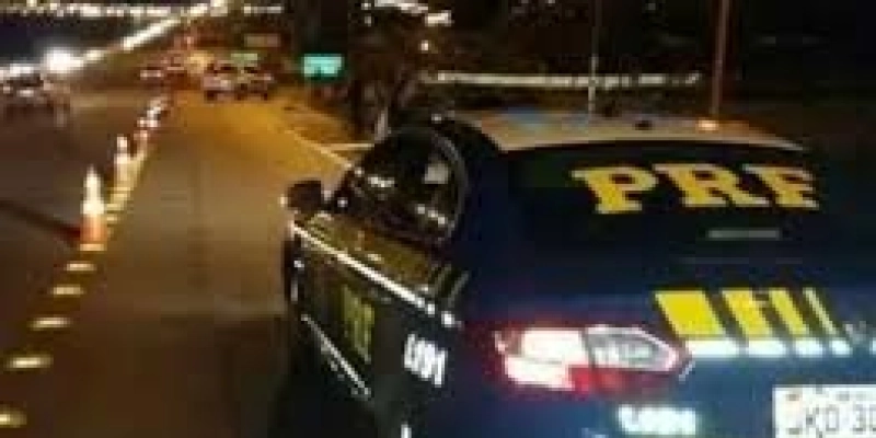 PRF realiza ações de combate a imprudência no trânsito, na Paraíba