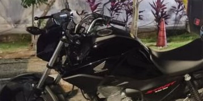 Ação da Polícia Militar recupera motocicleta com restrição de roubo