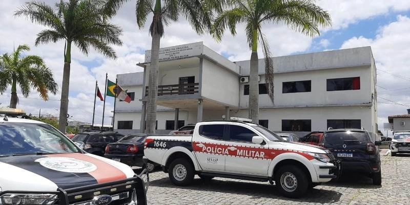 Indivíduo usando tornozeleira eletrônica é preso por invasão a domicílio em Cajazeiras 