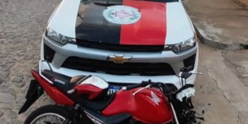 Moto furtada é recuperada em ação da Polícia Militar no Sertão