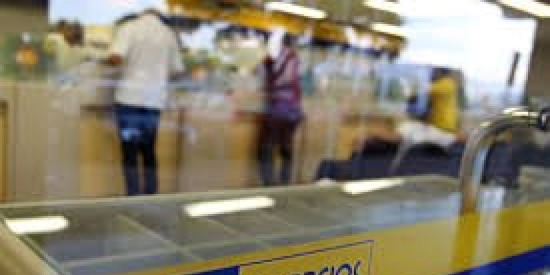 Correios anunciam fechamento de mil agências e corte de 15 mil funcionários