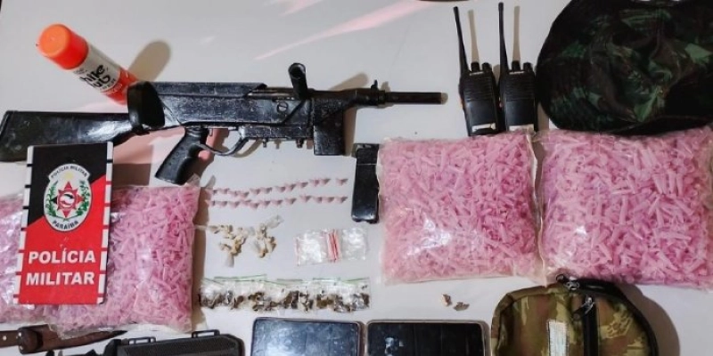 Dupla é presa com arma e drogas durante reforço da segurança no litoral sul da Paraíba
