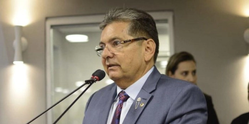 Adriano Galdino critica ação militar dos EUA na Venezuela e alerta para risco ao Direito Internacional