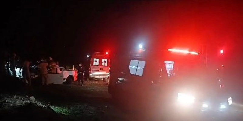 Colisão com animal deixa feridos e mobiliza equipes de resgate na PB-393, em Cajazeiras