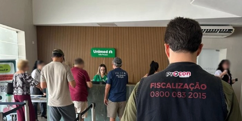 Procon notifica plano de saúde para que cesse exigência de cadastro biométrico a pacientes com TEA