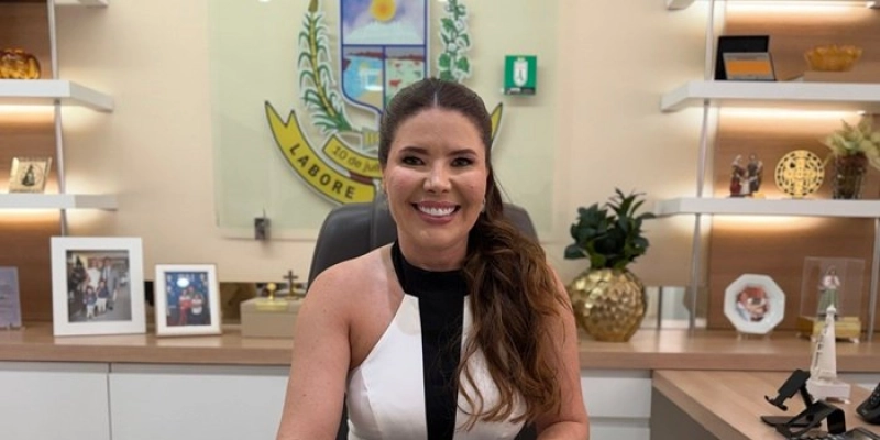 Prefeita interina de Sousa, Amanda Silveira, anuncia pagamento de aposentados e pensionistas referente a janeiro