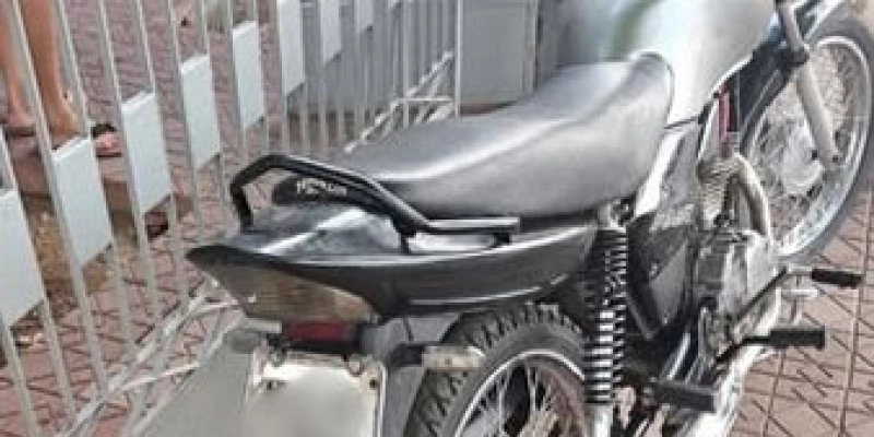 Polícia Militar apreende motocicleta com adulteração e conduz dupla à delegacia em Santa Helena