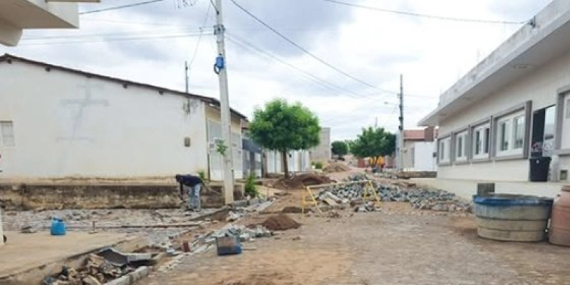 Prefeitura de Aparecida avança com obras de pavimentação em diversos bairros