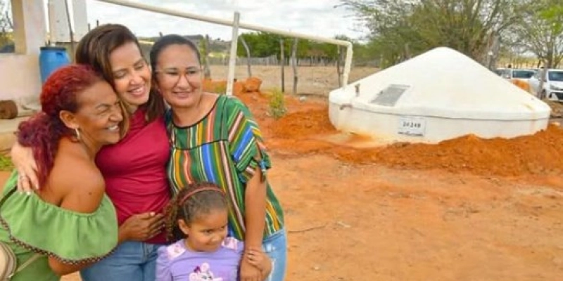 Pollyanna Werton acompanha entrega de 78 cisternas e reforça segurança hídrica no Sertão paraibano