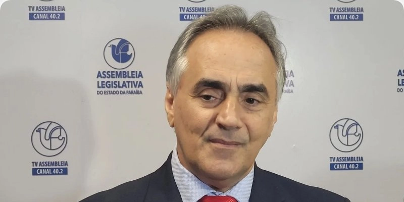 Luciano Cartaxo reage a rumores e reafirma permanência no PT