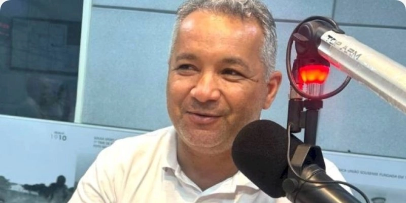 São Francisco salta de 22,9% para 97% na Fluência Leitora; prefeito comemora