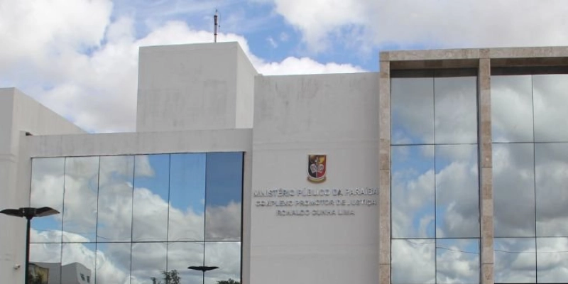 Justiça determina suspensão de mutirões oftalmológicos em hospital de Campina Grande