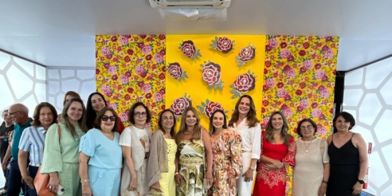 Primeira-dama do Estado acompanha visita da presidente da AEMP ao Salão do Artesanato e destaca importância do evento para geração de renda