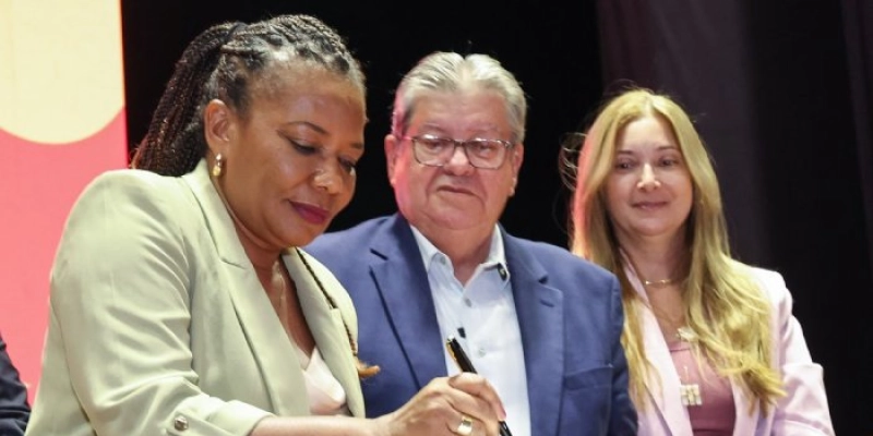 João Azevêdo e ministra Margareth Menezes anunciam R$ 65 milhões para a cultura paraibana
