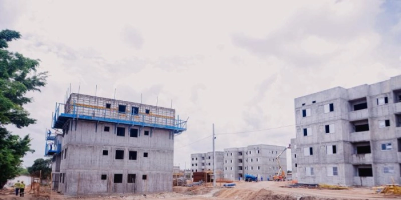 Cícero Lucena projeta conclusão do Residencial Rio Jaguaribe ainda neste 1º semestre e destaca avanço da política habitacional em JP
