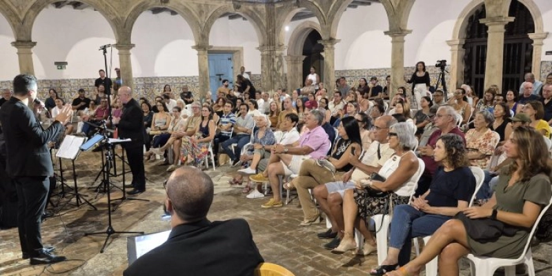 Viva o Centro com Música traz Túlio Melo em tributo a Frank Sinatra nesta quinta-feira
