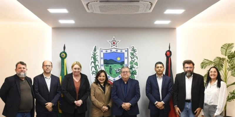 João Azevêdo se reúne com representantes do Grupo Ser Educacional para viabilizar parcerias no Ensino Técnico