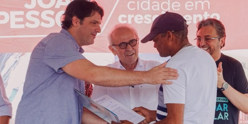 Cícero Lucena celebra mais de 700 famílias beneficiadas com Compra Assistida e Cuidar do Lar