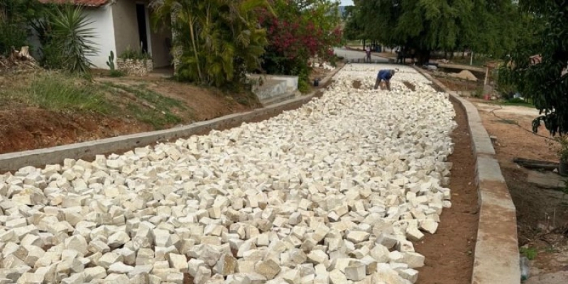 Bal Lins vistoria obras na Barra e destaca expansão da pavimentação em São José de Piranhas