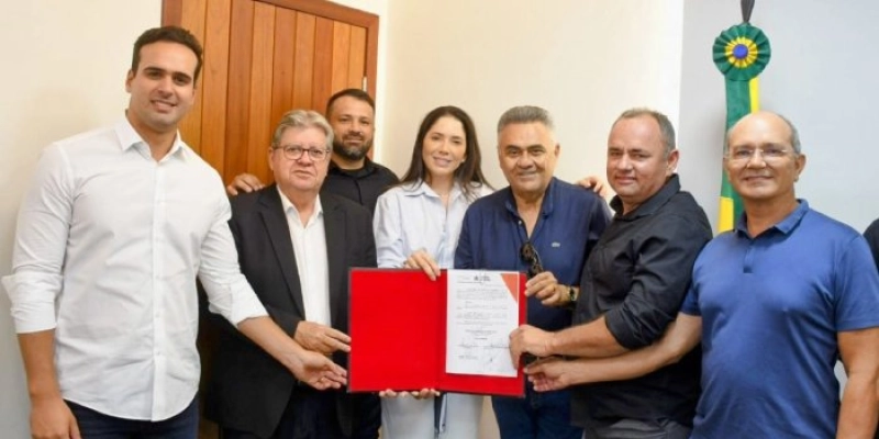João Azevêdo assina portarias para fortalecer setor de laticínio e gerar emprego e renda na Paraíba