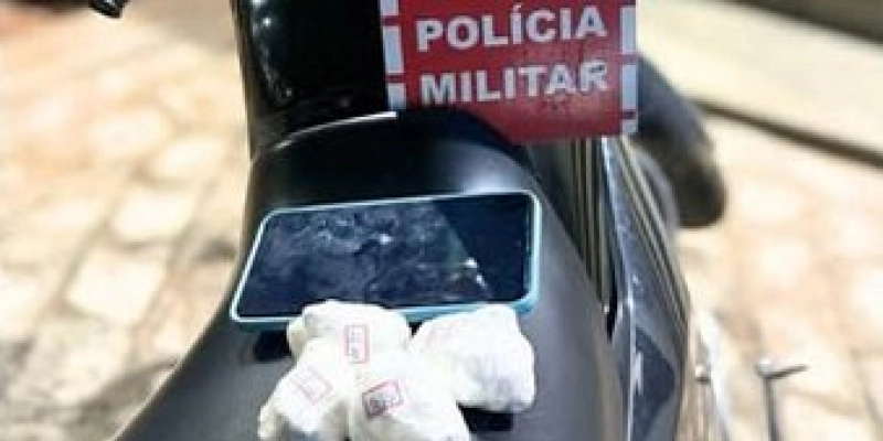 Polícia Militar apreende adolescente com drogas em Cajazeiras
