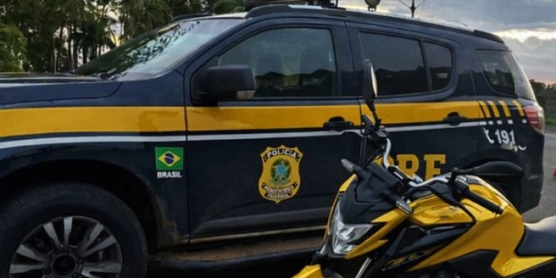PRF apreende motocicleta com sinais de identificação adulterados