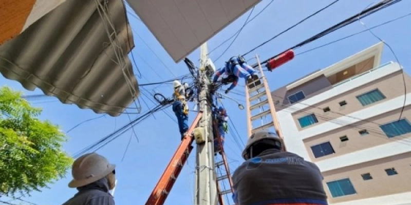 População de Sousa elogia gestão Helder Carvalho em ação integrada para organizar a fiação urbana
