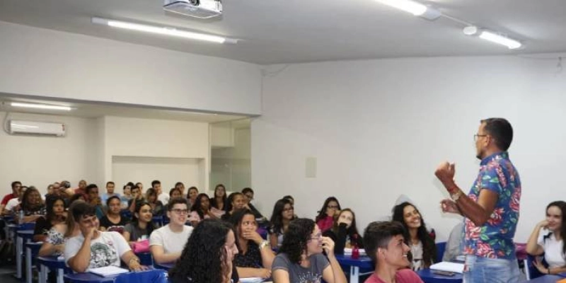 Escola do Legislativo da ALPB prorroga inscrições para cursinho Pré-Enem 2026